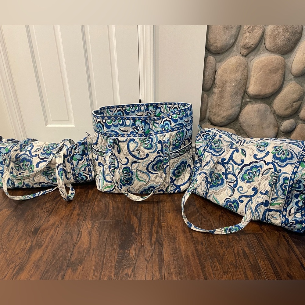 Vera Bradley Luggage Set (Used, Good Condition)